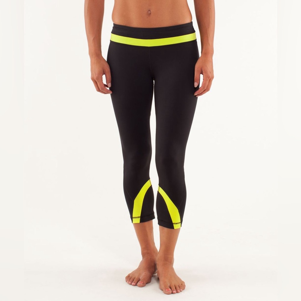***Relisting Soon*** Lululemon Athletica Run Inspire Crop II